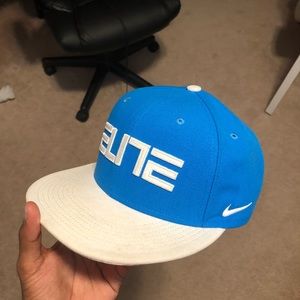 Nike Elite Men’s Snap Back Flat Top Hat